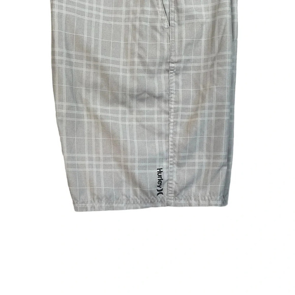 SH66 Men’s Hurley Surfing Brand Lightweight Plaid Hybrid Chino Shorts 32 - Picture 3 of 5